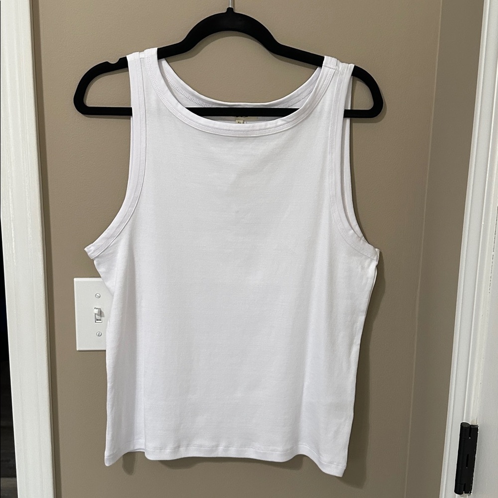 Madewell (Re)generative Cotton Essential High-Neck
Tank in White - Picture 6 of 9